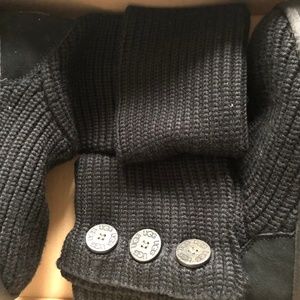 Uggs Women's Black Boots Classic Cardy